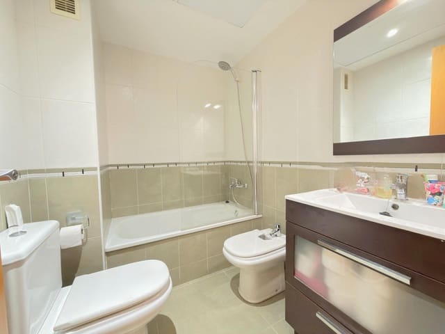 2 slaapkamer Flat te koop in Gandia met garage - € 225.000 (Ref: 9504476)