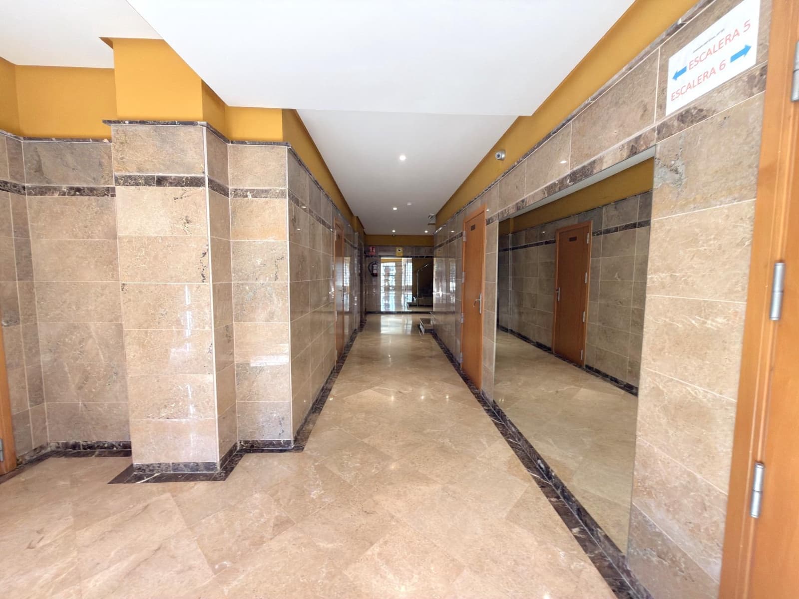 2 slaapkamer Flat te koop in Gandia met garage - € 225.000 (Ref: 9504476)