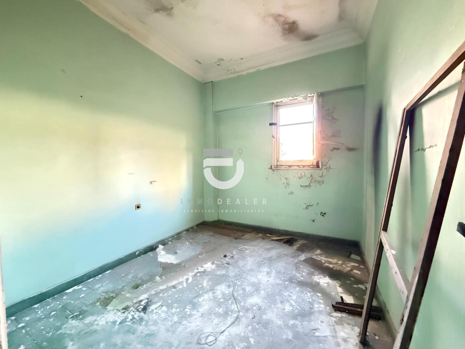 4 bedroom Flat for sale in Gandia - € 100,000 (Ref: 9513567)