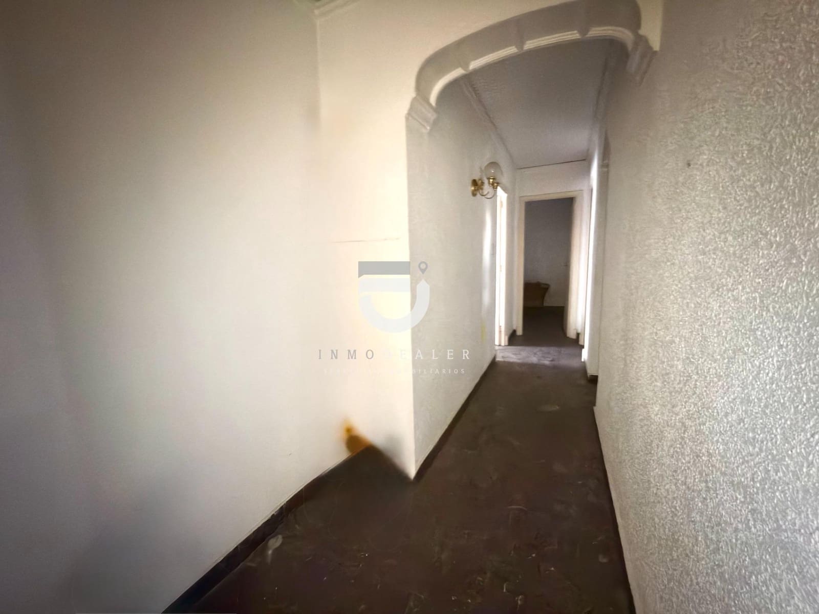 4 bedroom Flat for sale in Gandia - € 100,000 (Ref: 9513567)