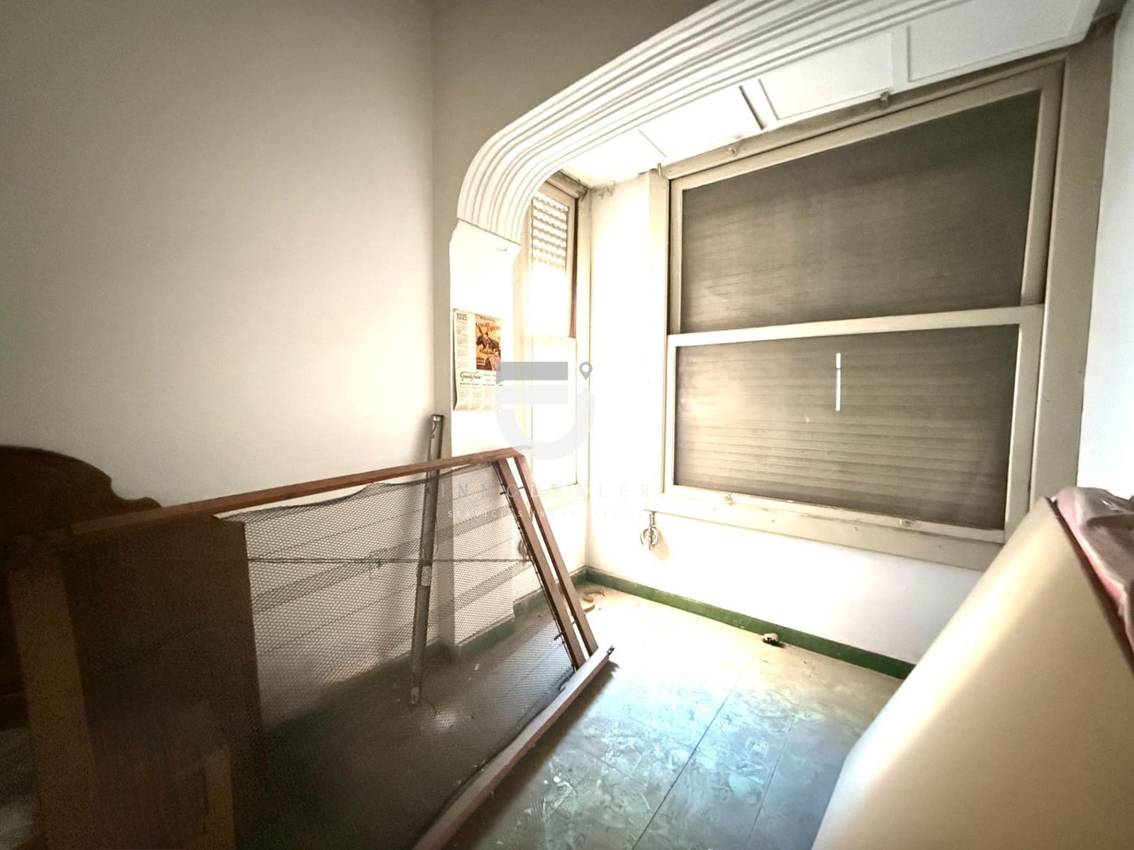 4 bedroom Flat for sale in Gandia - € 100,000 (Ref: 9513567)