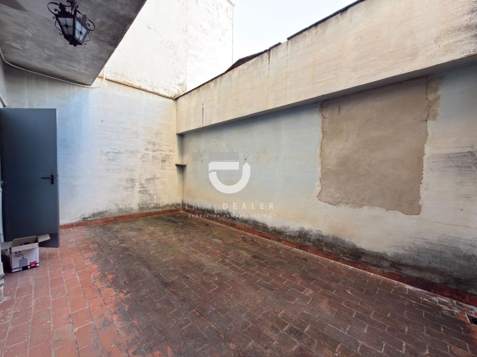 4 bedroom Flat for sale in Gandia - € 100,000 (Ref: 9513567)