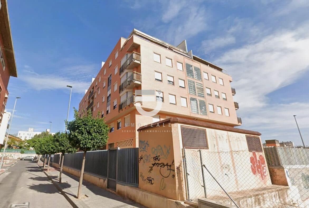 Piso de 2 habitaciones en Alcantarilla en venta - 55.000 € (Ref: 9530929)