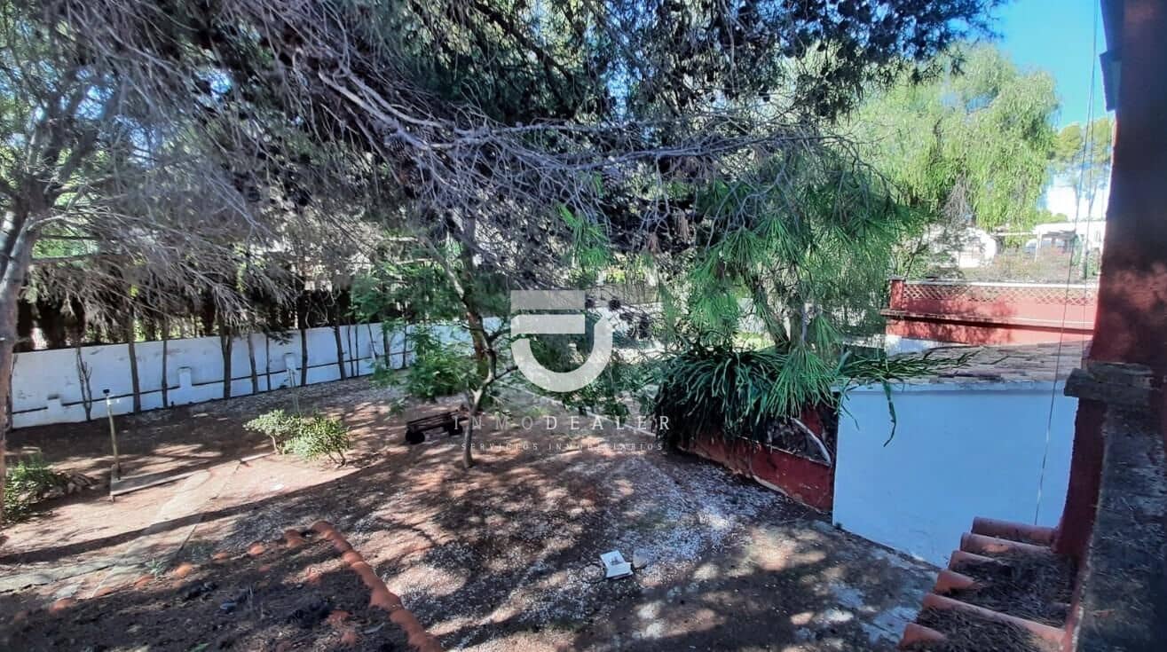 Chalet de 12 habitaciones en Dénia en venta con piscina - 817.000 € (Ref: 9533907)