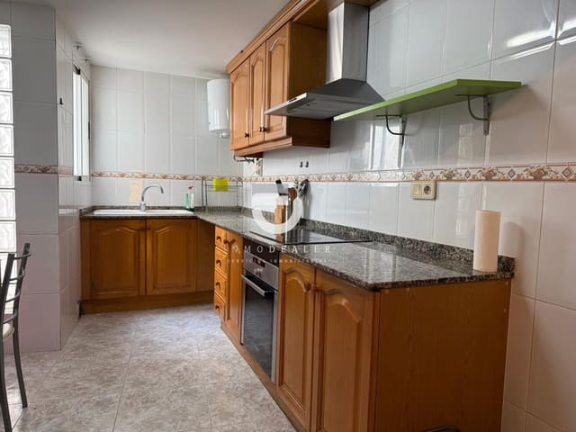 3 sypialnia Mieszkanie do wynajęcia w Gandia - 750 € (Ref: 9571378)