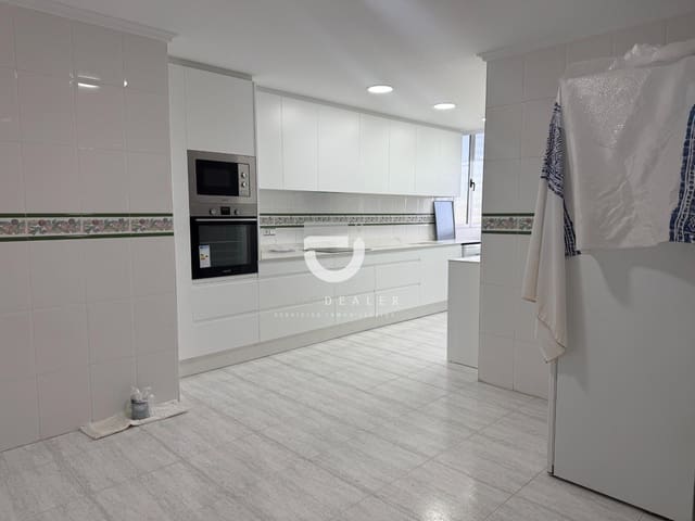 3 Zimmer Wohnung zu vermieten in Gandia mit Pool - 1.000 € (Ref: 9571379)