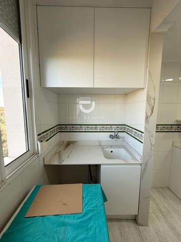 4 slaapkamer Flat te huur in Gandia met zwembad - € 1.000 (Ref: 9571379)