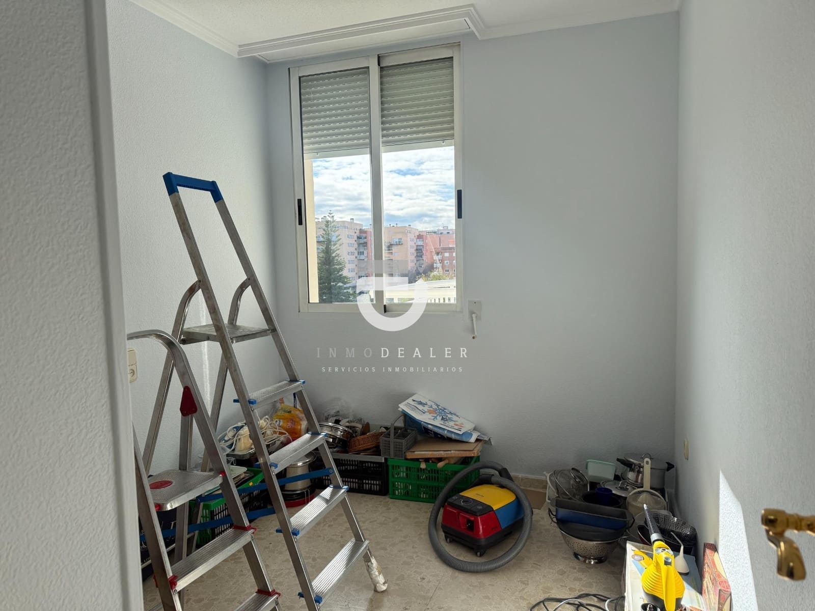 4 bedroom Flat for rent in Gandia with pool - € 1,100 (Ref: 9571379)