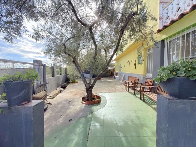 5 Zimmer Villa zu verkaufen in Vila-real mit Pool Garage - 295.000 € (Ref: 9583051)