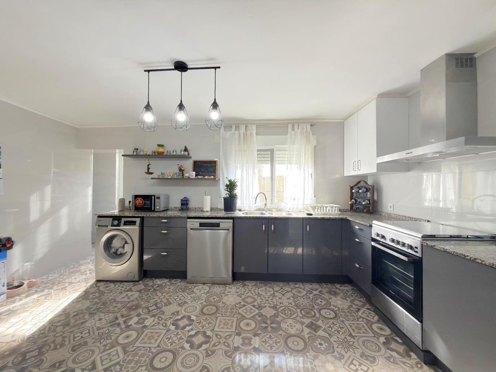 5 Zimmer Villa zu verkaufen in Vila-real mit Pool Garage - 295.000 € (Ref: 9583051)