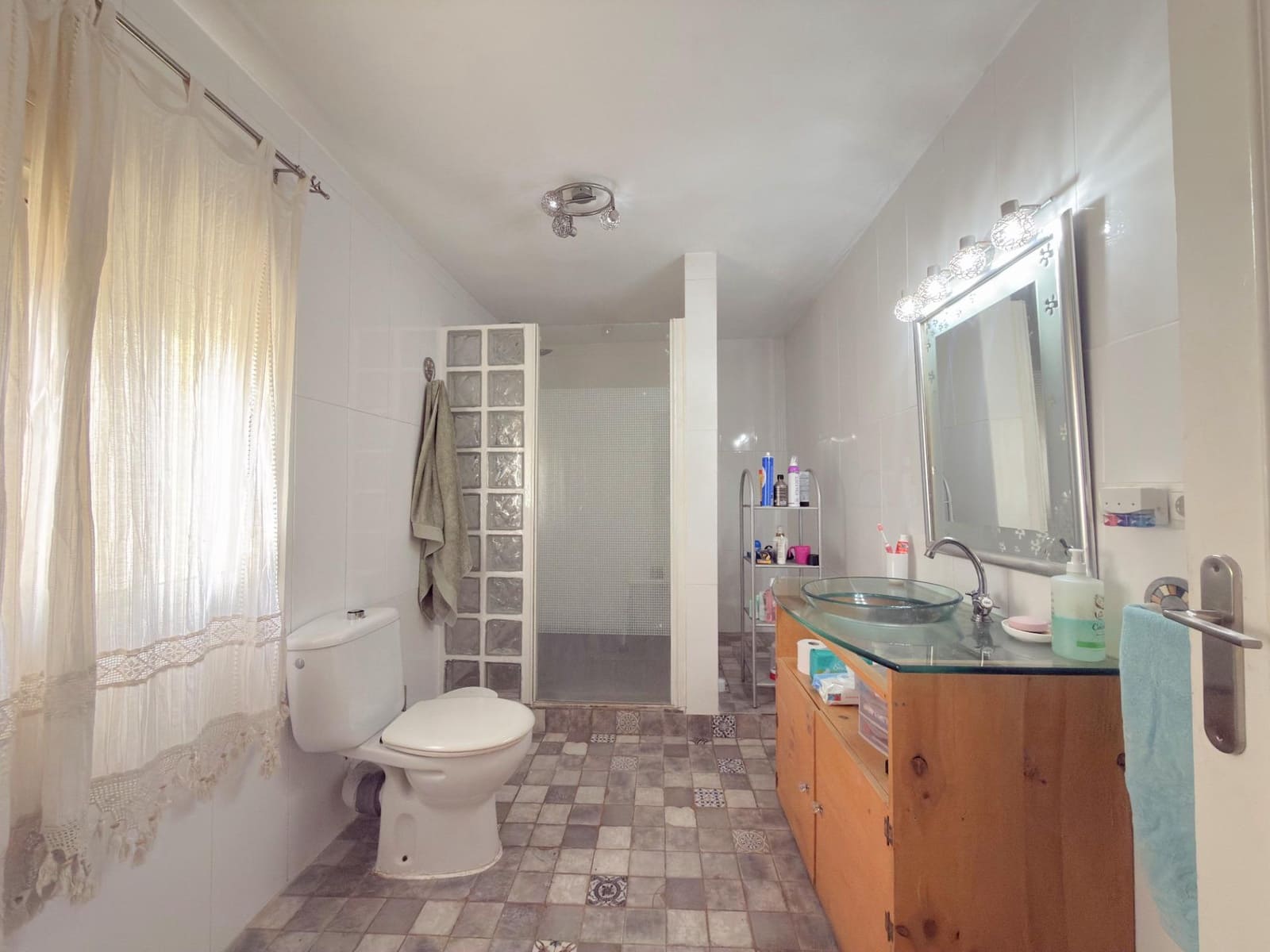 5 Zimmer Villa zu verkaufen in Vila-real mit Pool Garage - 295.000 € (Ref: 9583051)