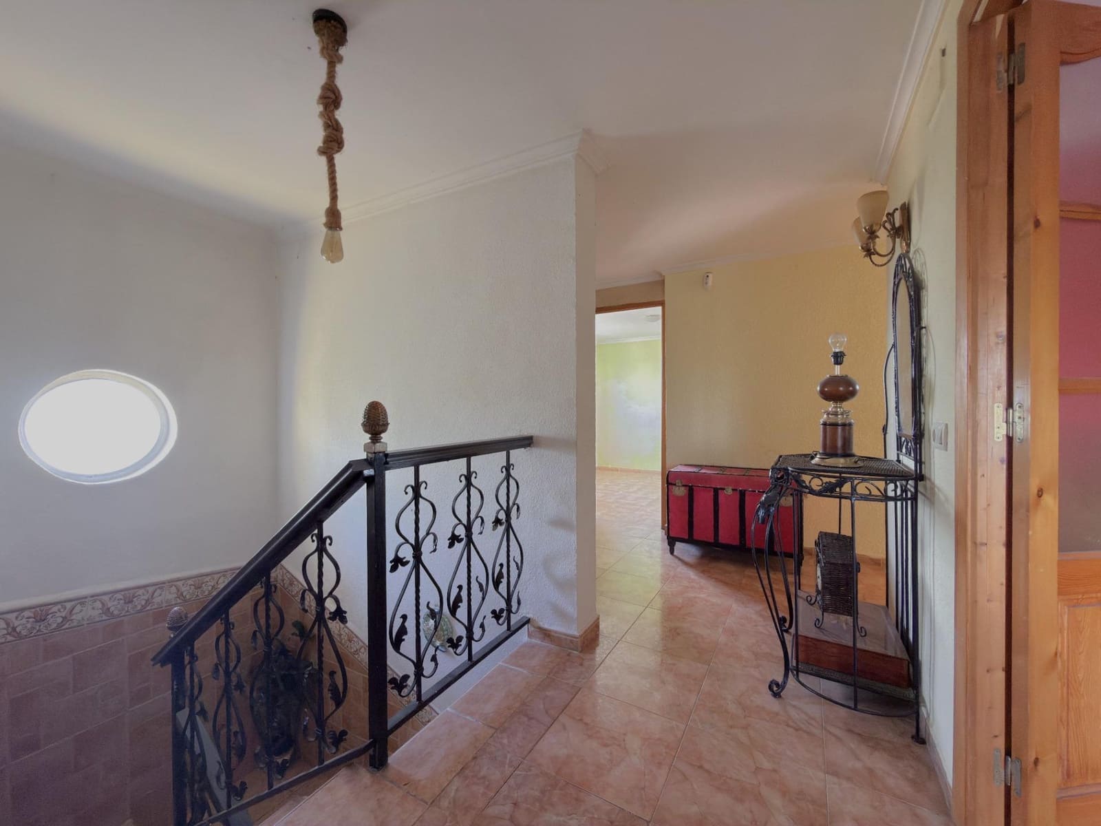 5 Zimmer Villa zu verkaufen in Vila-real mit Pool Garage - 295.000 € (Ref: 9583051)