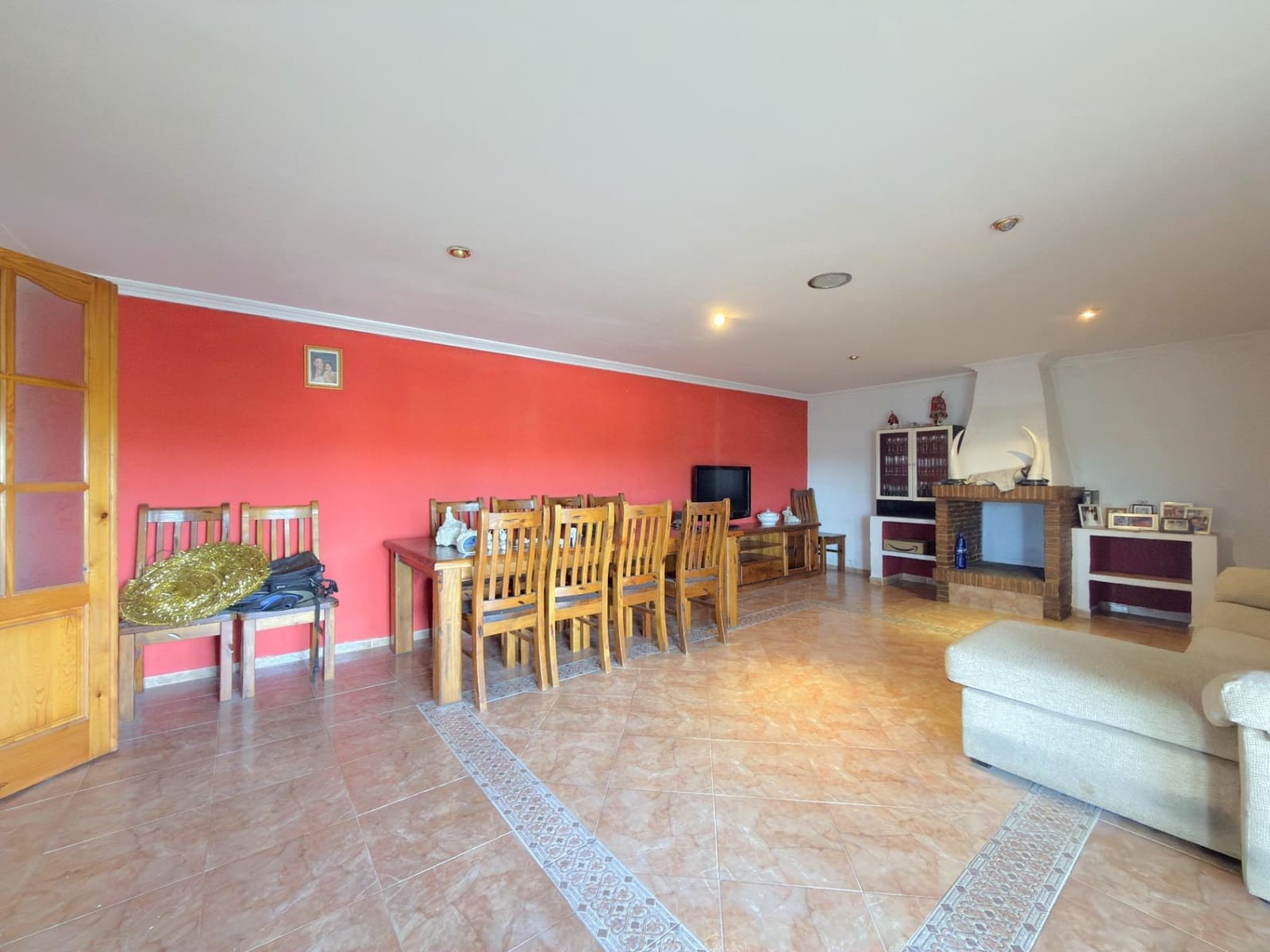 5 Zimmer Villa zu verkaufen in Vila-real mit Pool Garage - 295.000 € (Ref: 9583051)