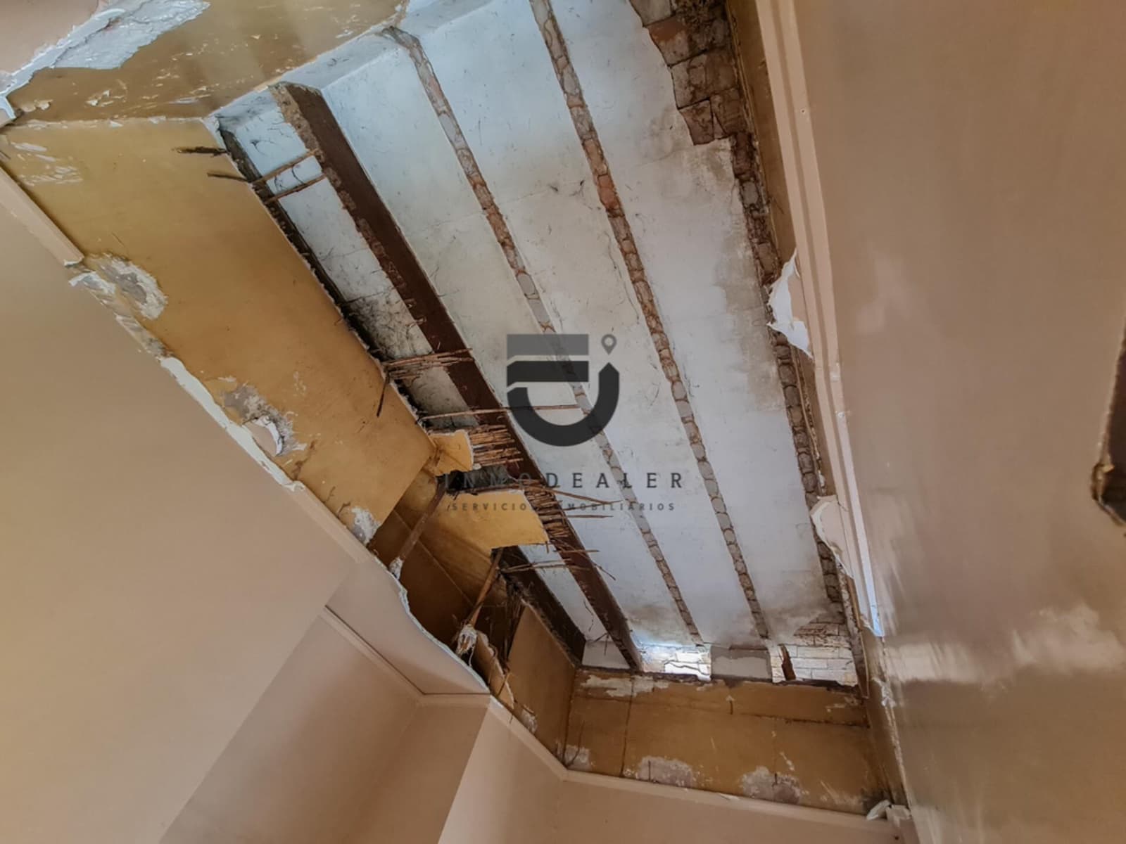 4 bedroom Finca/Country House for sale in Alqueria de la Comtessa - € 79,000 (Ref: 9591521)