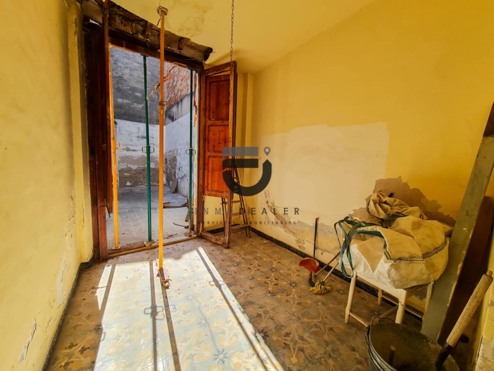 4 bedroom Finca/Country House for sale in Alqueria de la Comtessa - € 79,000 (Ref: 9591521)