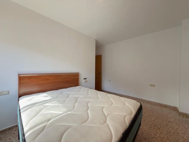 3 makuuhuone Asunto myytävänä paikassa Gandia - 157 500 € (Ref: 9666745)