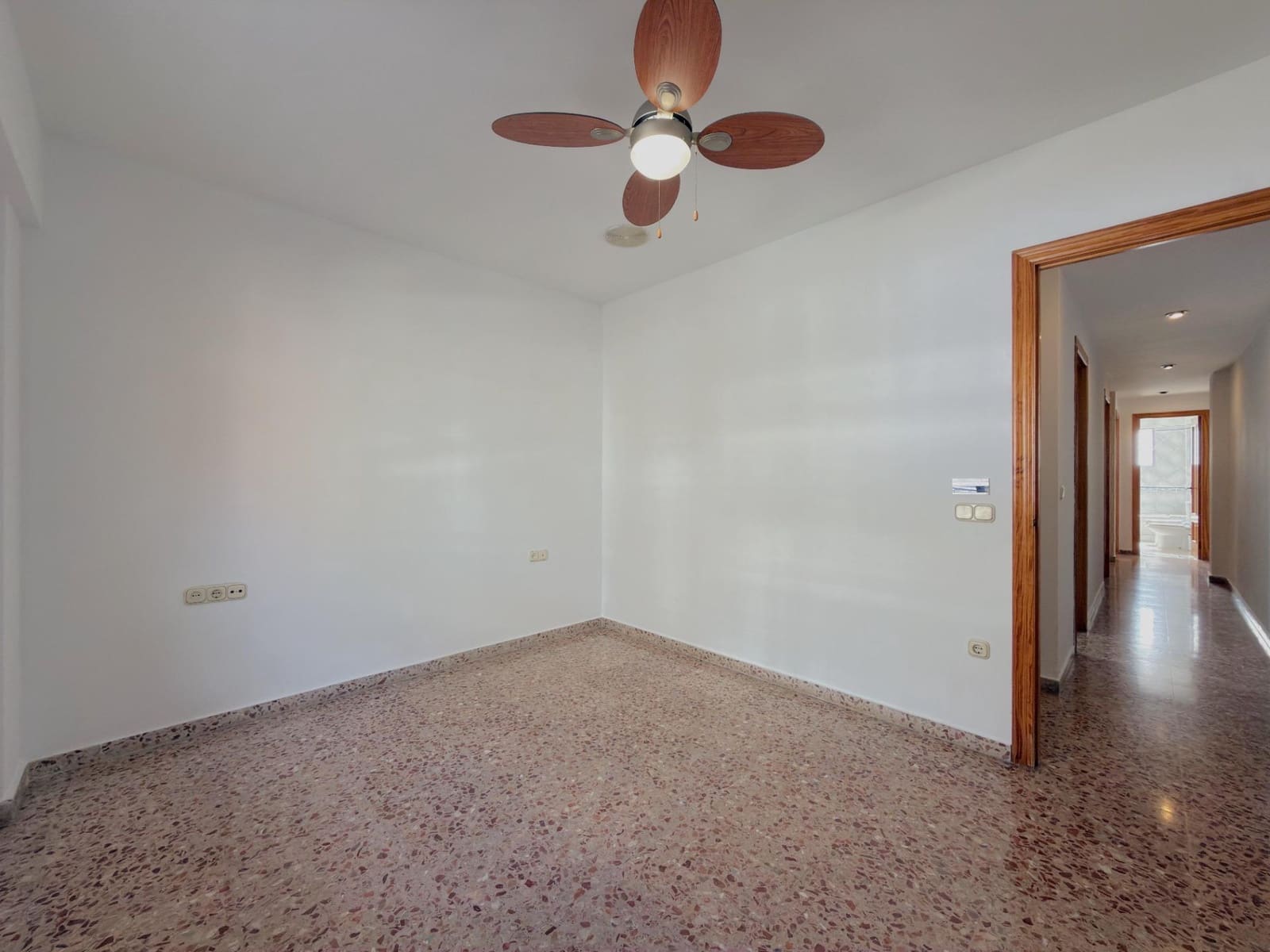 3 makuuhuone Asunto myytävänä paikassa Gandia - 157 500 € (Ref: 9666745)