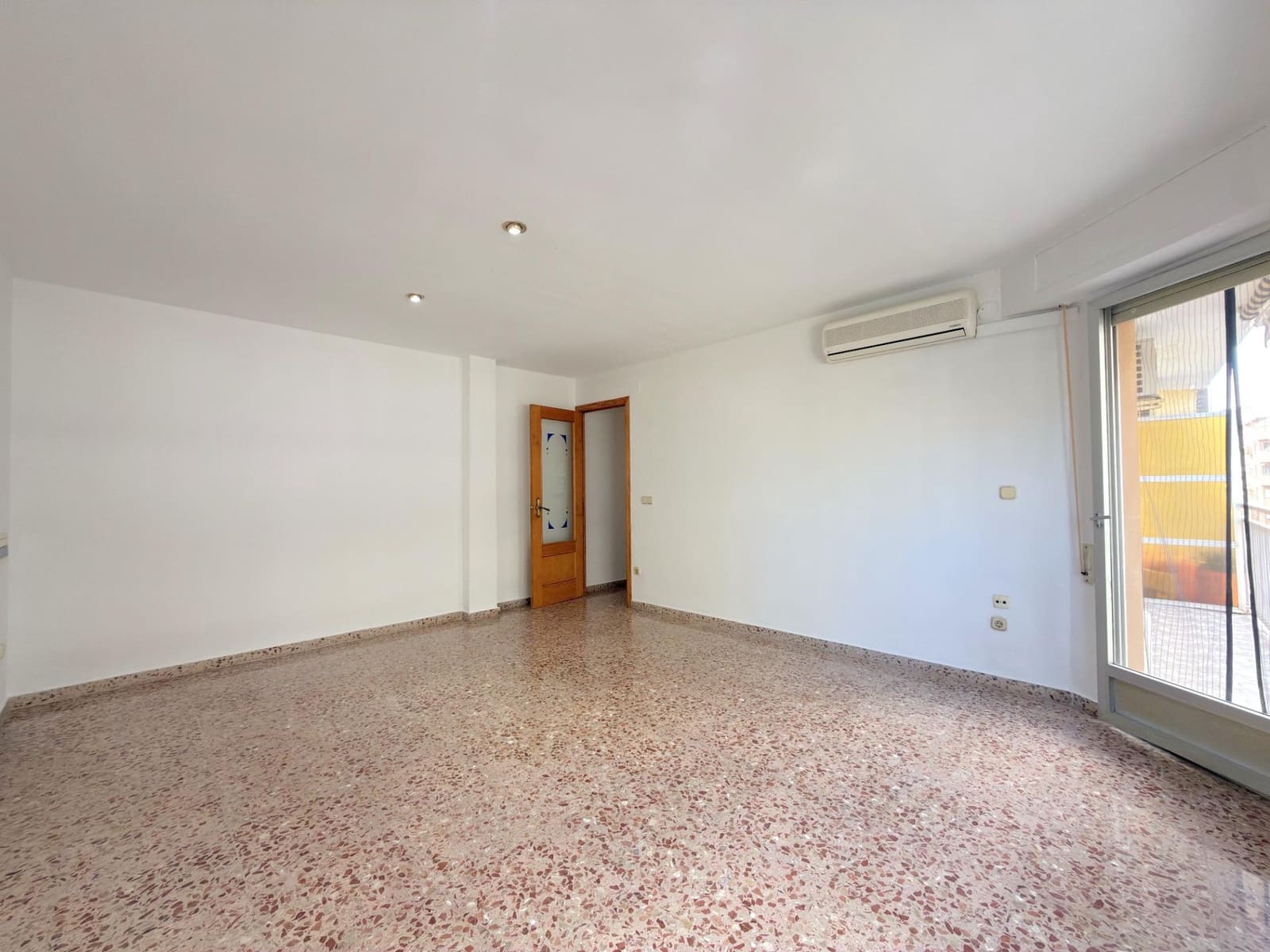 3 makuuhuone Asunto myytävänä paikassa Gandia - 157 500 € (Ref: 9666745)