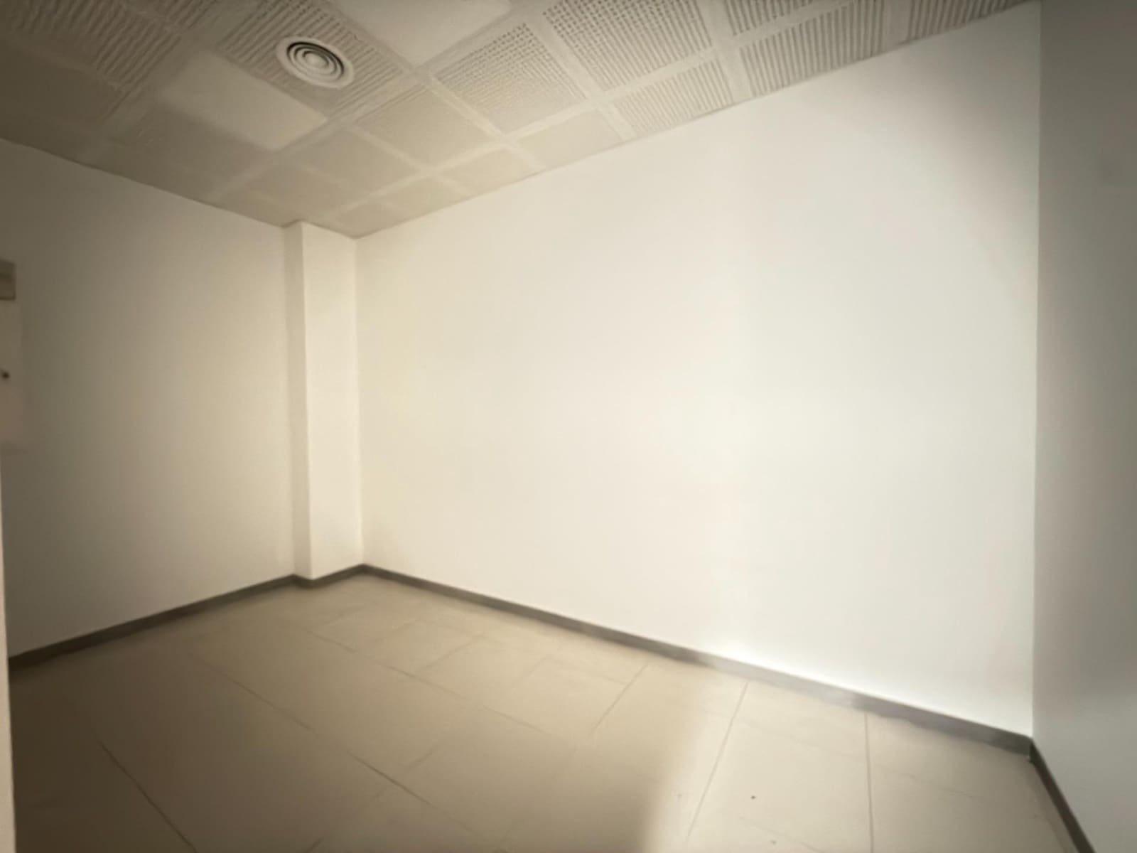 16 quarto Comercial para venda em Gandia - 265 000 € (Ref: 9726823)