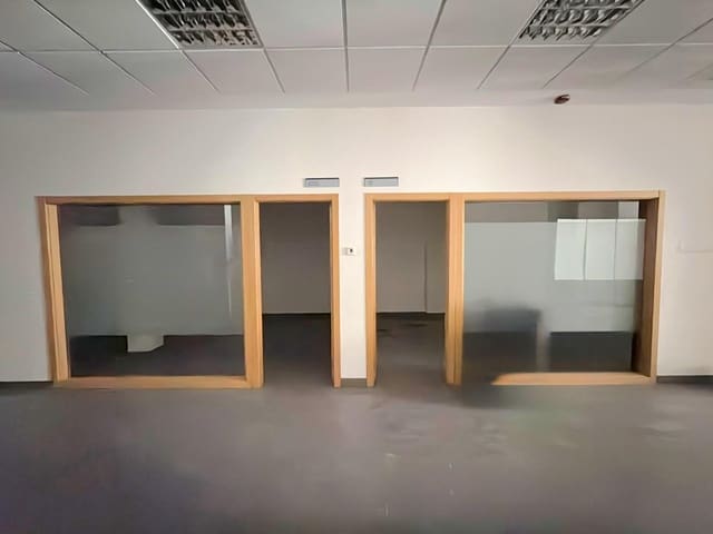 16 quarto Comercial para venda em Gandia - 265 000 € (Ref: 9726823)