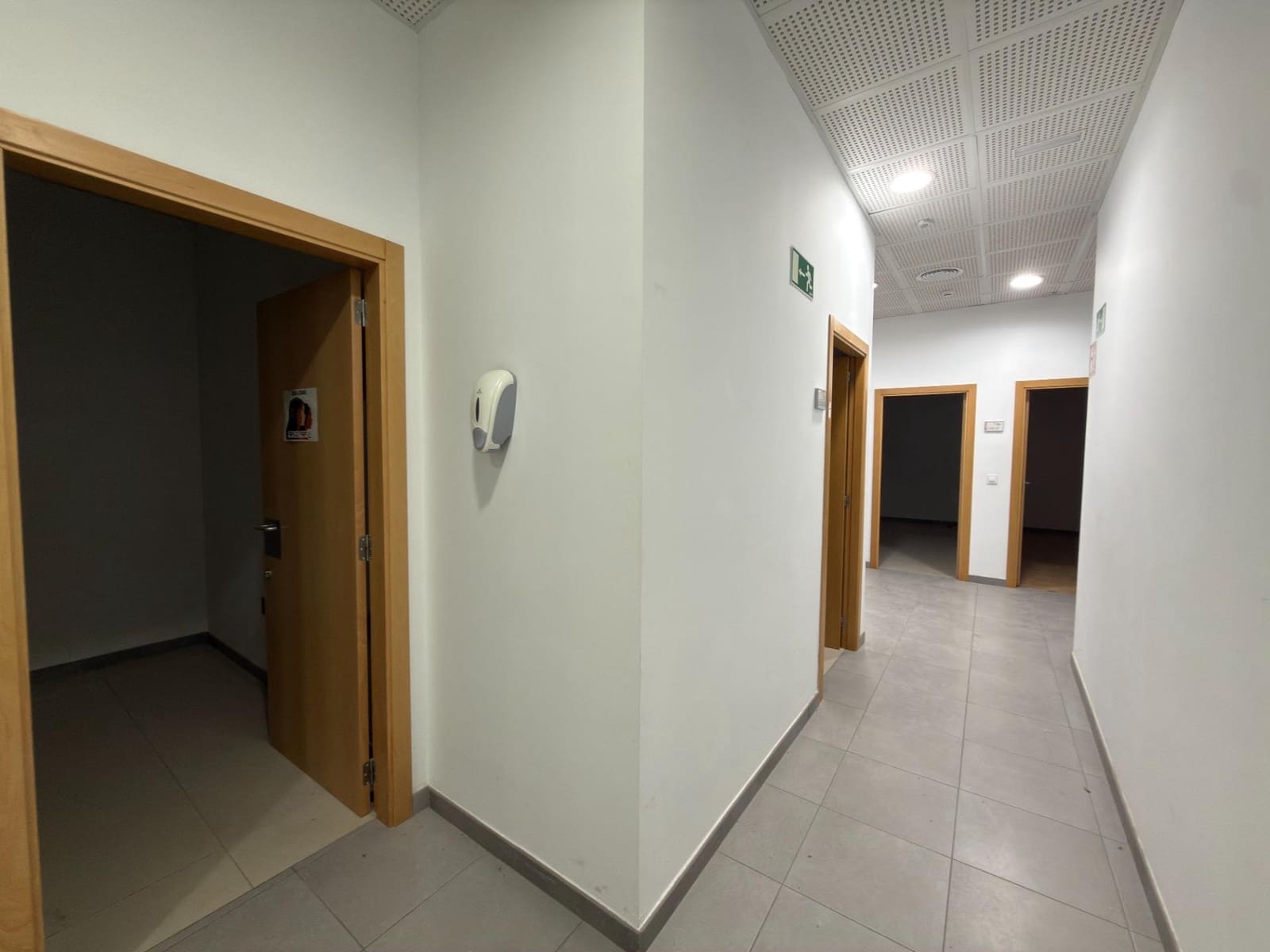 16 quarto Comercial para venda em Gandia - 265 000 € (Ref: 9726823)