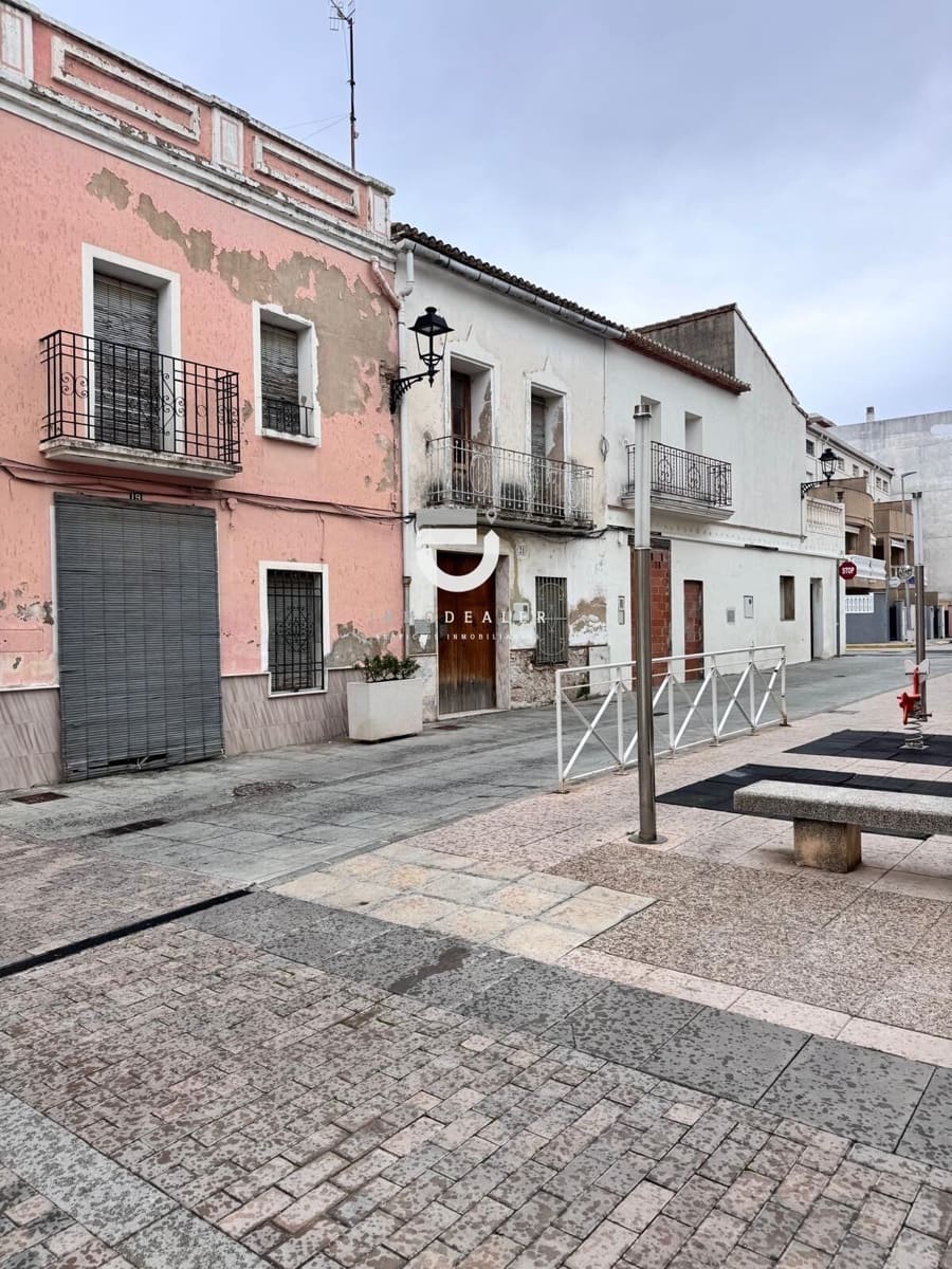 3 bedroom Townhouse for sale in Beniarjo - € 69,900 (Ref: 9743974)