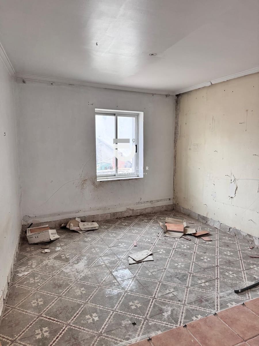 3 bedroom Townhouse for sale in Beniarjo - € 69,900 (Ref: 9743974)