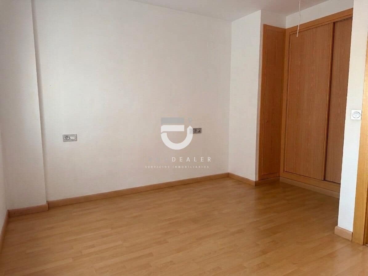 4 bedroom Flat for sale in Castalla - € 210,000 (Ref: 9762113)