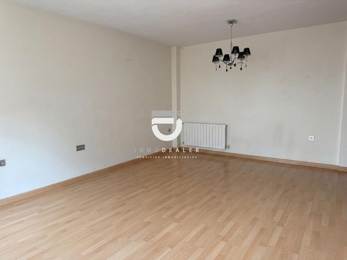 4 bedroom Flat for sale in Castalla - € 210,000 (Ref: 9762113)