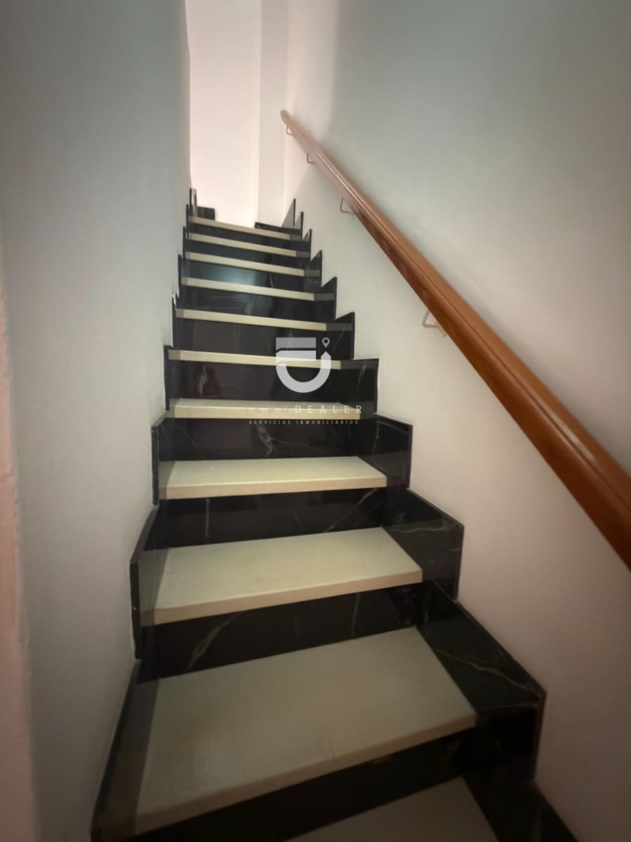 4 bedroom Townhouse for sale in Piles - € 135,000 (Ref: 9773269)