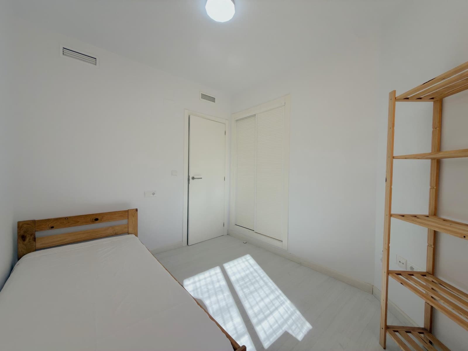 2 sypialnia Mieszkanie na sprzedaż w Miramar z garażem - 135 000 € (Ref: 9778335)