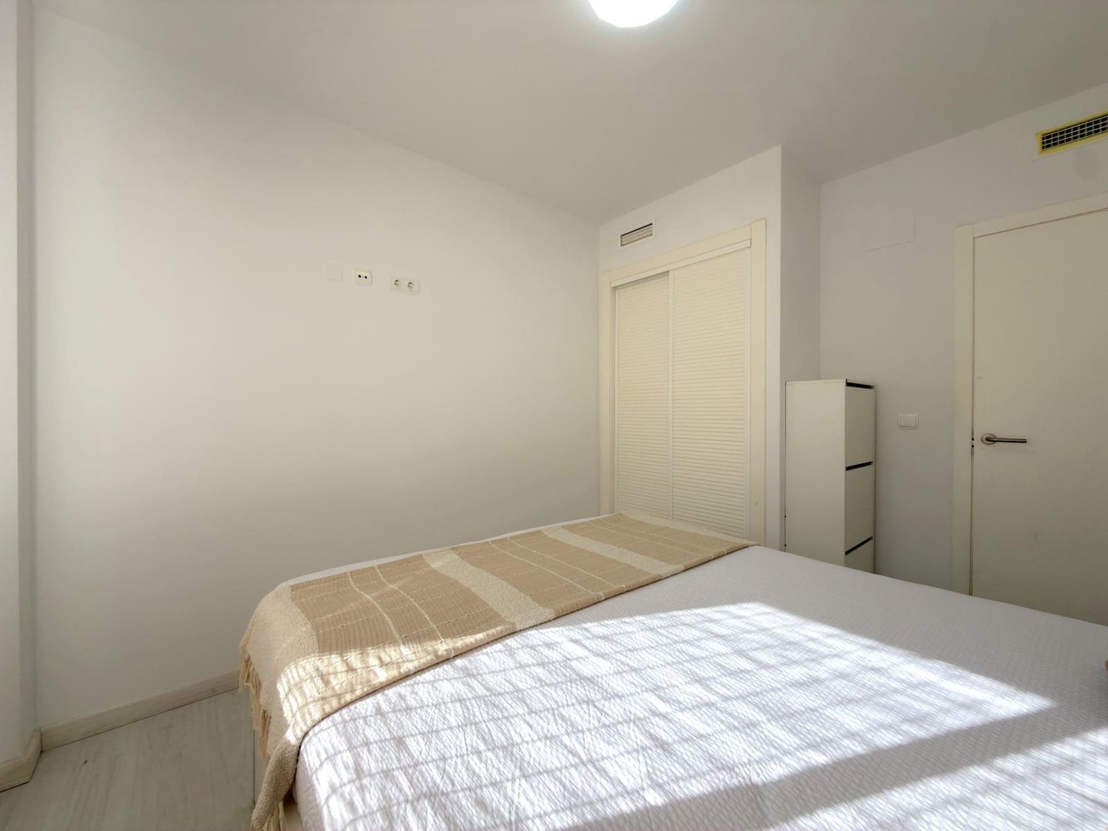 2 sypialnia Mieszkanie na sprzedaż w Miramar z garażem - 135 000 € (Ref: 9778335)