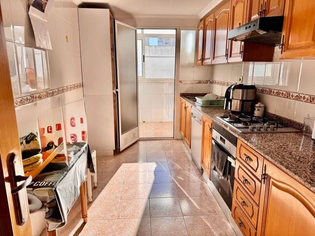 3 sovrum Lägenhet till salu i Gandia med garage - 188 000 € (Ref: 9794842)