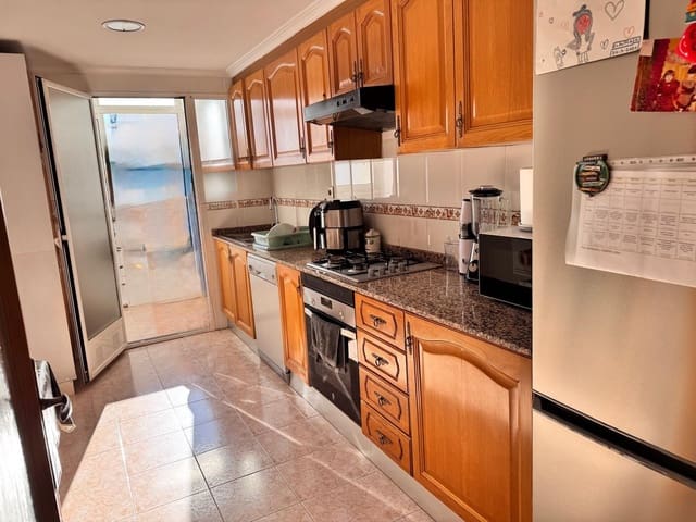 3 sovrum Lägenhet till salu i Gandia med garage - 188 000 € (Ref: 9794842)