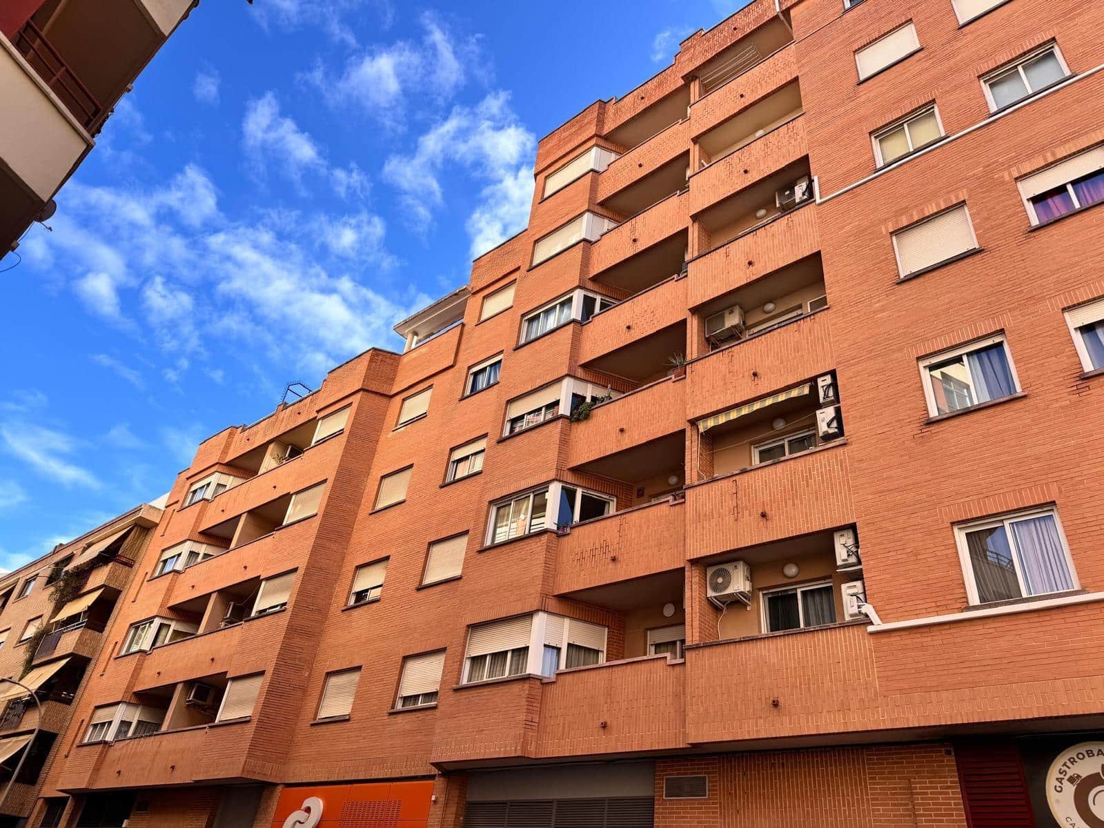 3 sovrum Lägenhet till salu i Gandia med garage - 188 000 € (Ref: 9794842)