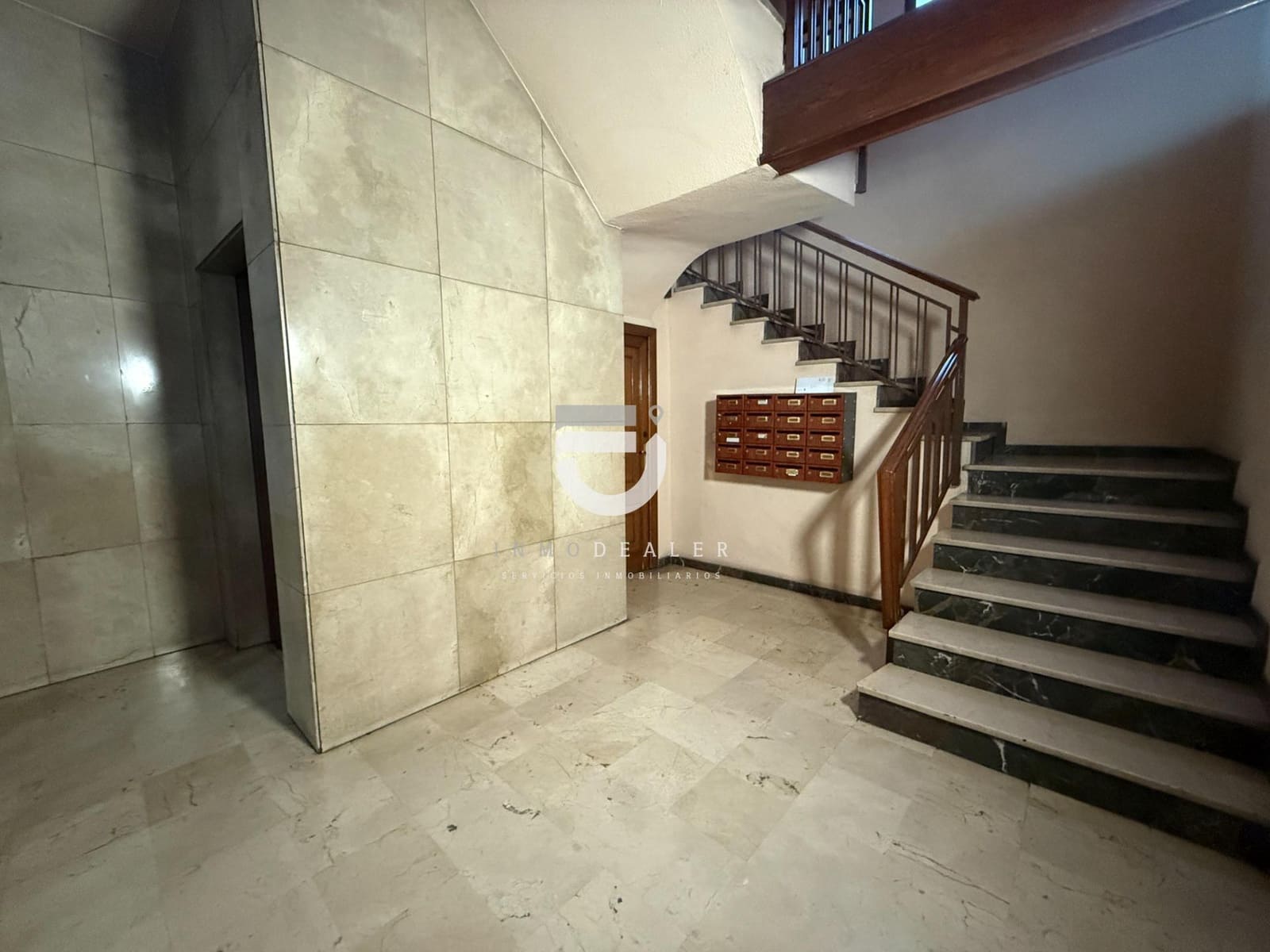 8 soveværelse Lejlighed til salg i Oliva - € 315.000 (Ref: 9794847)