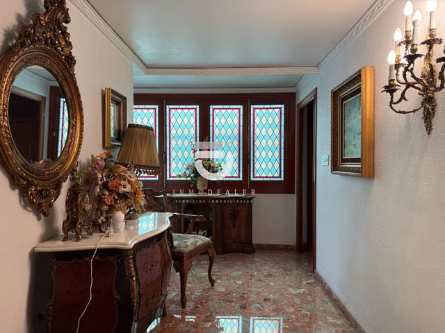 8 Zimmer Wohnung zu verkaufen in Oliva Pueblo, Oliva - 315.000 € (Ref: 9794847)