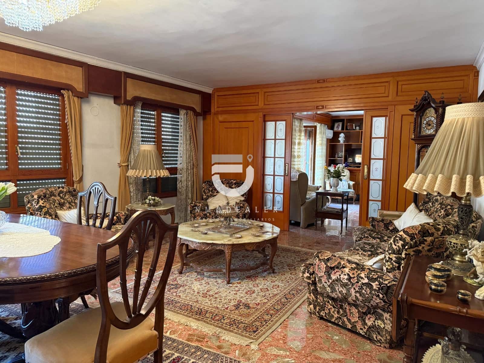 8 soveværelse Lejlighed til salg i Oliva - € 315.000 (Ref: 9794847)