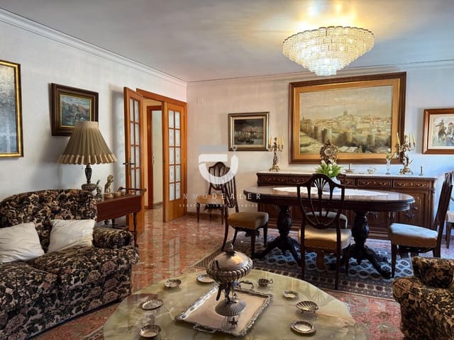 8 Zimmer Wohnung zu verkaufen in Oliva Pueblo, Oliva - 315.000 € (Ref: 9794847)