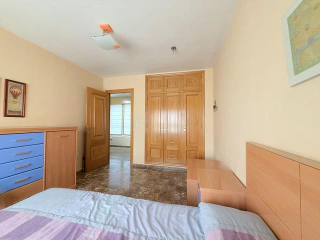 4 slaapkamer Flat te koop in Oliva Pueblo, Oliva - € 309.000 (Ref: 9808138)