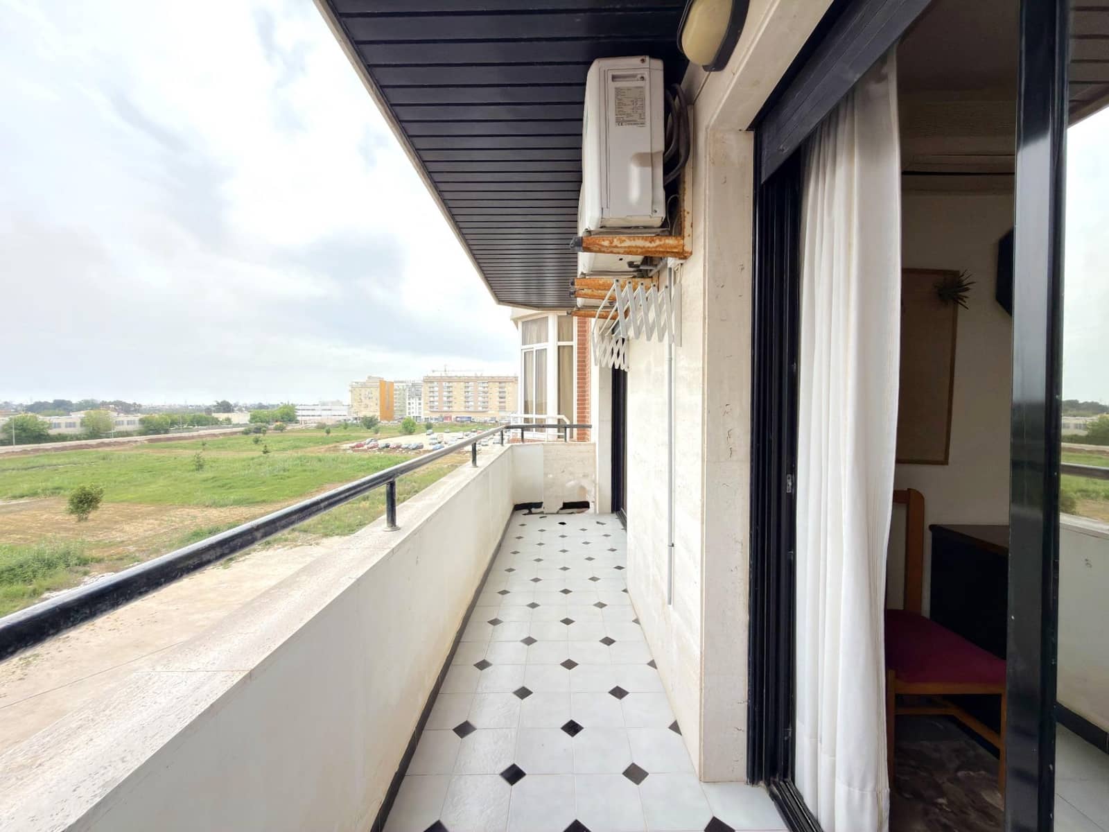 4 slaapkamer Flat te koop in Oliva - € 309.000 (Ref: 9808138)