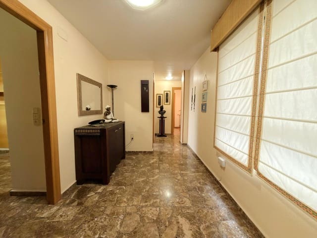 4 slaapkamer Flat te koop in Oliva Pueblo, Oliva - € 309.000 (Ref: 9808138)