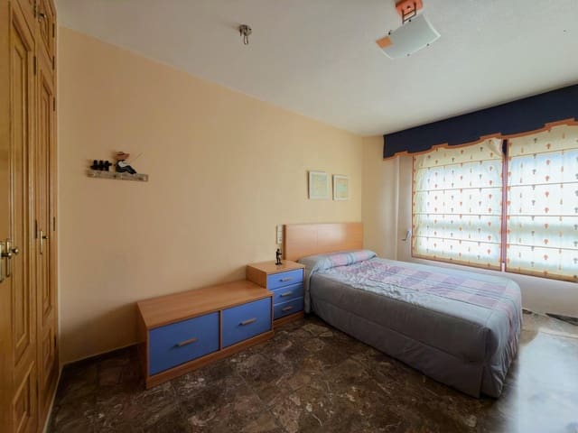 4 slaapkamer Flat te koop in Oliva Pueblo, Oliva - € 309.000 (Ref: 9808138)