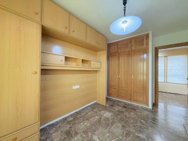 4 slaapkamer Flat te koop in Oliva Pueblo, Oliva - € 309.000 (Ref: 9808138)