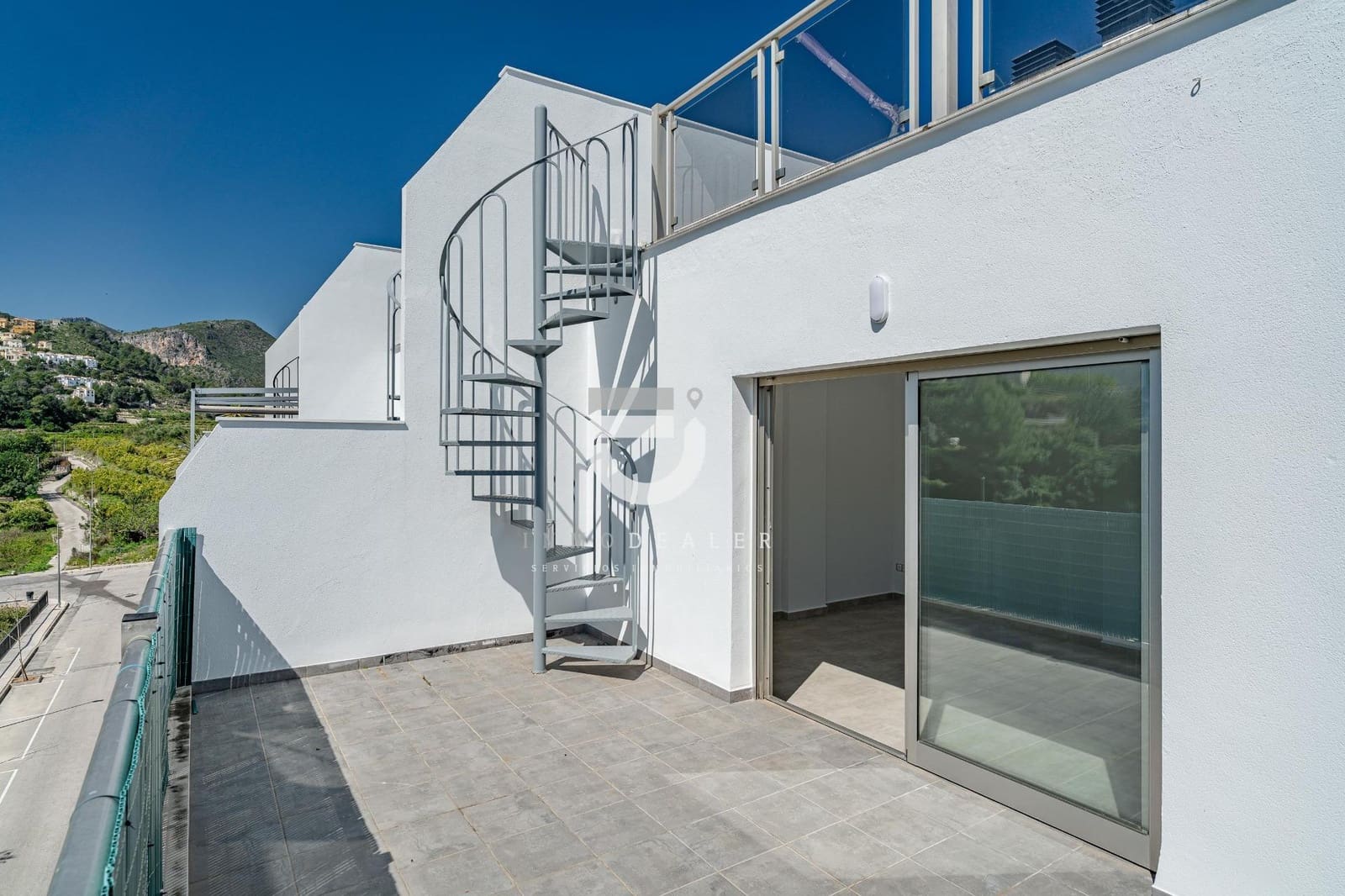 2 Zimmer Penthouse zu verkaufen in Adsubia mit Pool - 215.000 € (Ref: 9818034)