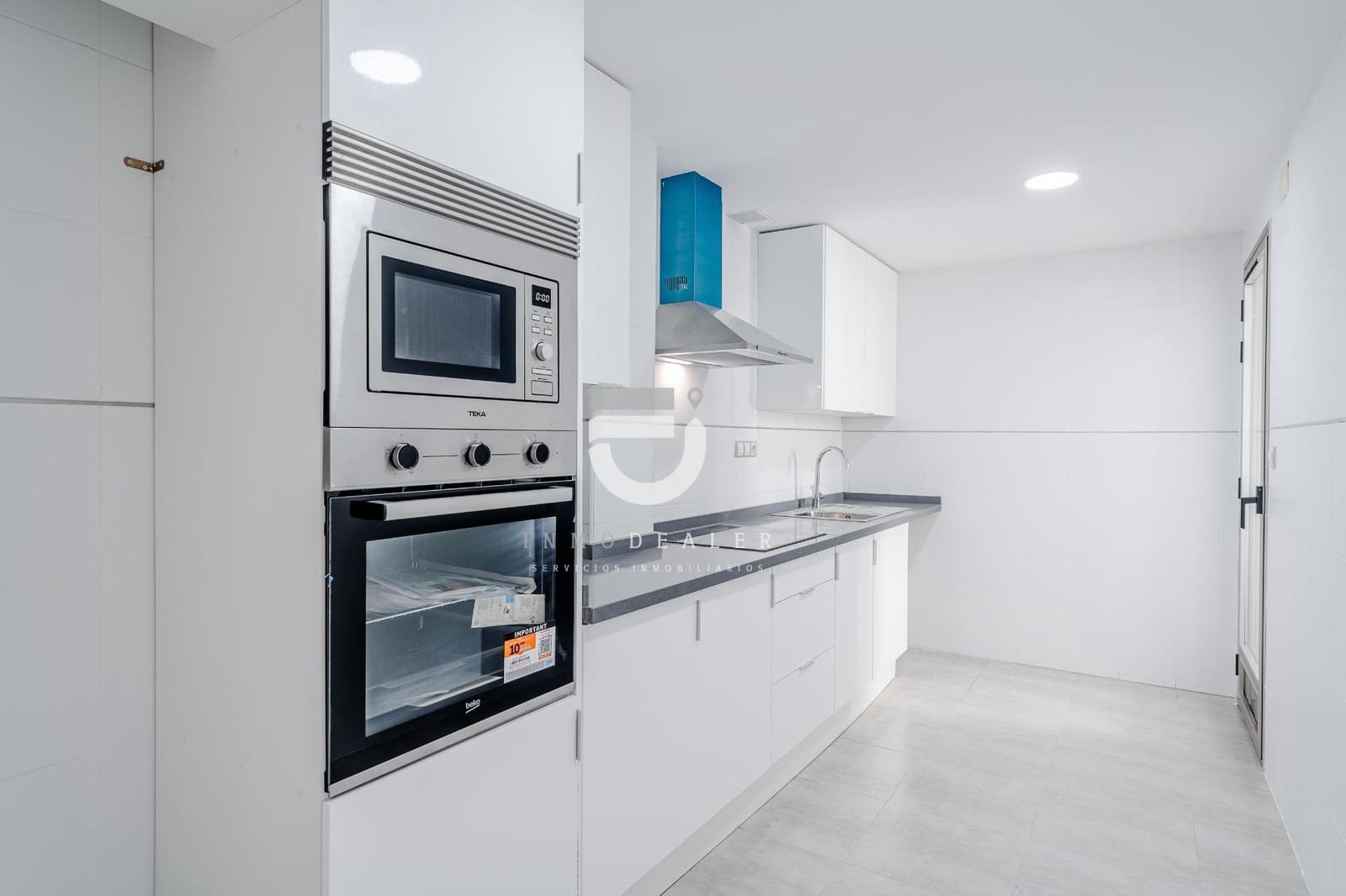 2 Zimmer Penthouse zu verkaufen in Adsubia mit Pool - 215.000 € (Ref: 9818034)