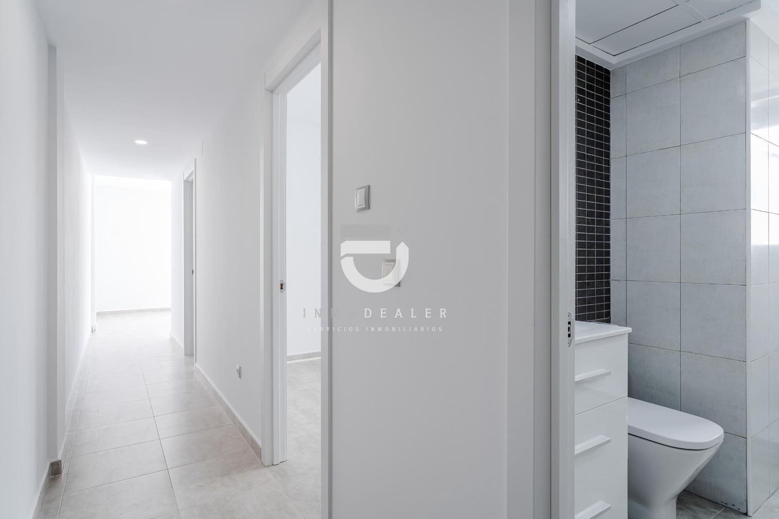 2 Zimmer Penthouse zu verkaufen in Adsubia mit Pool - 215.000 € (Ref: 9818034)