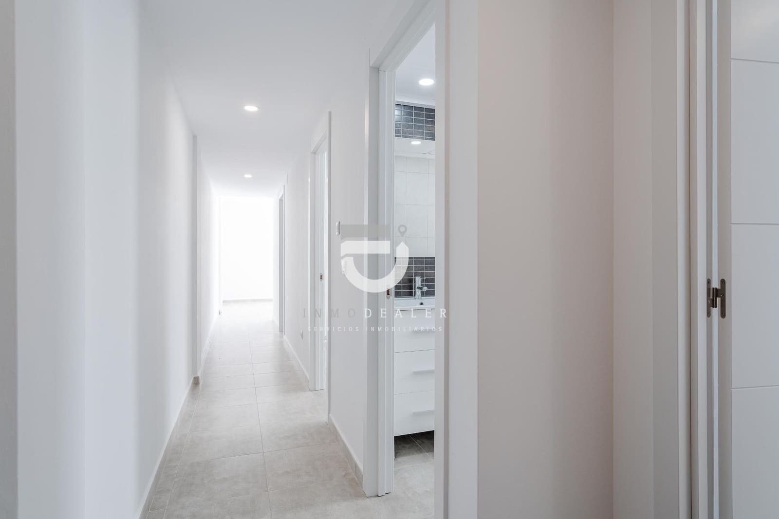 2 Zimmer Penthouse zu verkaufen in Adsubia mit Pool - 215.000 € (Ref: 9818034)