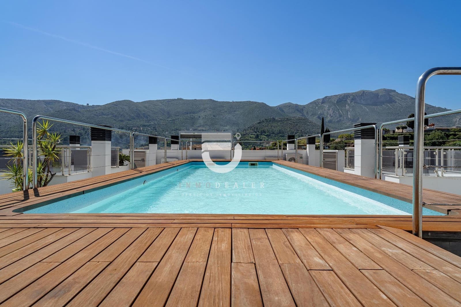 2 Zimmer Penthouse zu verkaufen in Adsubia mit Pool - 215.000 € (Ref: 9818034)