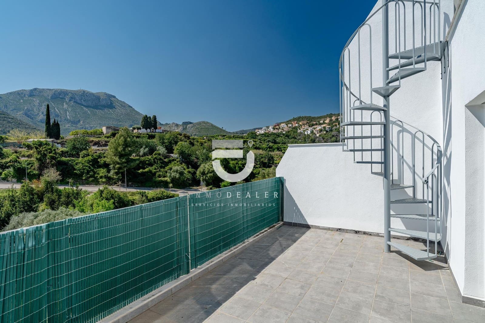 2 Zimmer Penthouse zu verkaufen in Adsubia mit Pool - 215.000 € (Ref: 9818034)